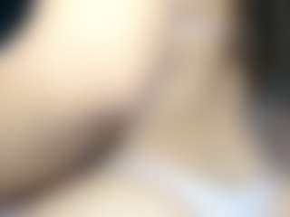 EmyLux's Live Sex Cam Show
