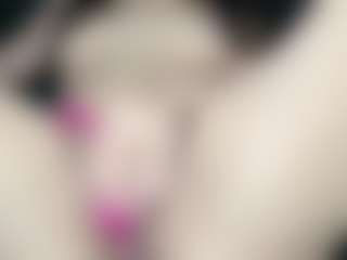 EmyLux's Live Sex Cam Show