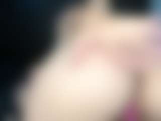 EmyLux's Live Sex Cam Show
