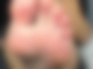 EmyLux's Live Sex Cam Show
