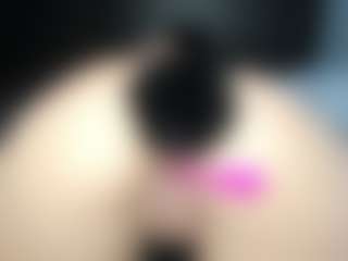 EmyLux's Live Sex Cam Show
