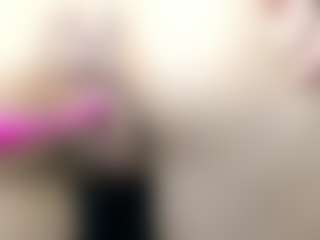 EmyLux's Live Sex Cam Show