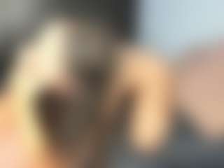 EmyLux's Live Sex Cam Show
