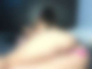 EmyLux's Live Sex Cam Show