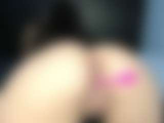 EmyLux's Live Sex Cam Show