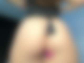 EmyLux's Live Sex Cam Show