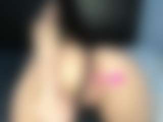 EmyLux's Live Sex Cam Show