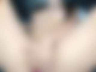 EmyLux's Live Sex Cam Show