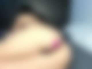 EmyLux's Live Sex Cam Show