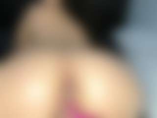 EmyLux's Live Sex Cam Show