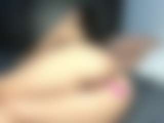 EmyLux's Live Sex Cam Show