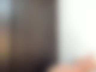 EmyLux's Live Sex Cam Show