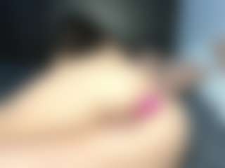 EmyLux's Live Sex Cam Show