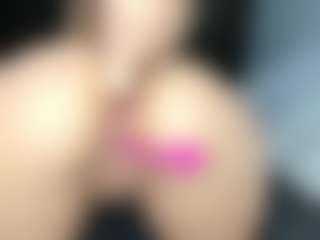 EmyLux's Live Sex Cam Show