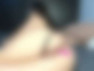 EmyLux's Live Sex Cam Show