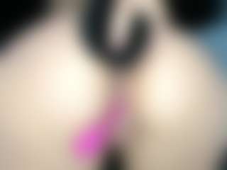 EmyLux's Live Sex Cam Show