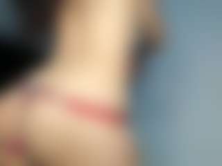 EmyLux's Live Sex Cam Show