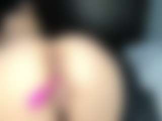 EmyLux's Live Sex Cam Show