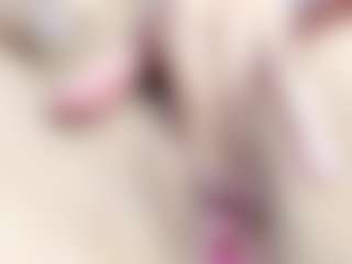 EmyLux's Live Sex Cam Show