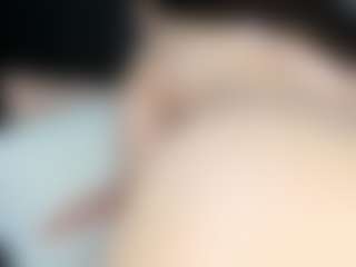 Live cam show with EmyLux - Deepthroat on Camsoda