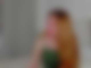 Live cam show with EvaLuv - New Toys on SmokeAndPoke
