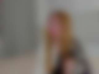 Live cam show with EvaLuv - New Anal on Gym Cam Girls