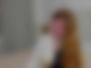 Live cam show with EvaLuv - Red Hair on Hubzter Live
