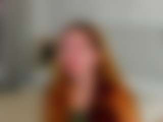 Live cam show with EvaLuv - Red Hair on xplaylive.com