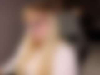 Live cam show with Lia-cherry-may - Teasing on SinfulBabes