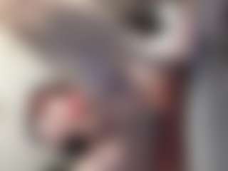prissylilBitch's Live Sex Cam Show