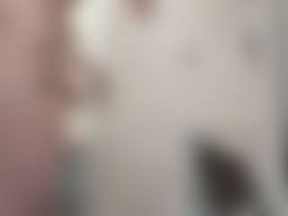 Live cam show with prissylilBitch - Drinking on xfollow cams