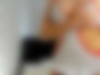 Live cam show with VellyMelly - Shaved Pussy Brown Hair on friskycurves.com