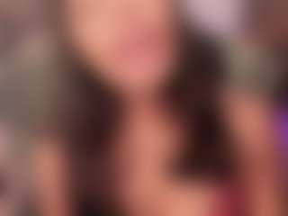 Live cam show with Abigaiil-Grey - New Petite on Gym Cam Girls