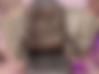 Live cam show with Abigaiil-Grey - Petite Young Adult on Camsoda