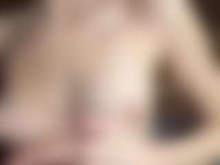 Live cam show with Ashley - New White on Camsoda