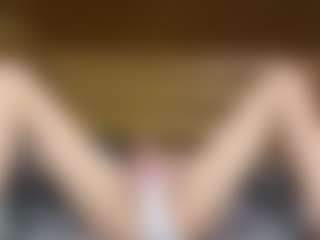 Live cam show with Ashley - Italian Mature on sexylive.show