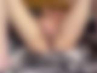 Live cam show with Ashley - Fuck Machine on CamClone