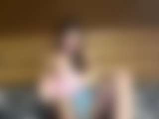 Live cam show with Ashley - Middle Aged on Camsoda