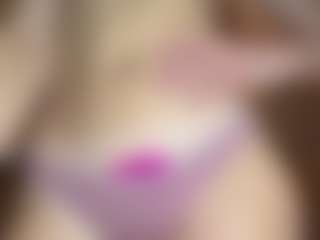Live cam show with Ashley - Blonde Hair Middle Aged on Camsoda