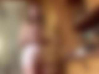 Live cam show with Ashley - Granny Big Ass on Camsoda