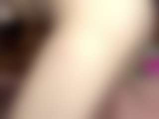 Live cam show with Ashley - Blonde Hair Middle Aged on Cam Slut