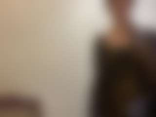 Live cam show with Lora - New Spank on Sweet Sext