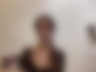 Live cam show with Lora - Facial Piercings on friskycurves.com