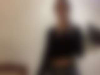 Live cam show with Lora - Shaved Pussy Brown Hair on Nude Live Now