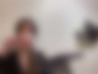 Lora's Live Sex Cam Show