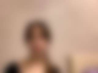 Lora's Live Sex Cam Show