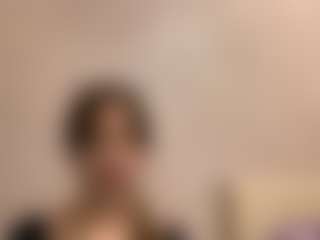 Live cam show with Lora - New Blowjob on Sweet Sext