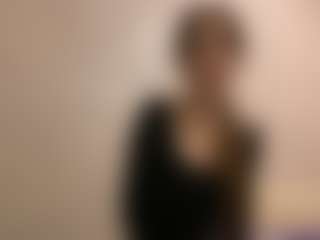 Lora's Live Sex Cam Show