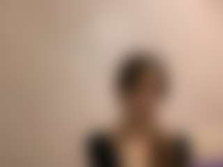 Live cam show with Lora - New Young Adult on 1on1-livenow