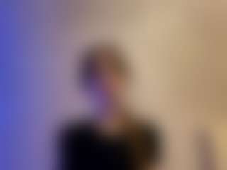 Lora's Live Sex Cam Show